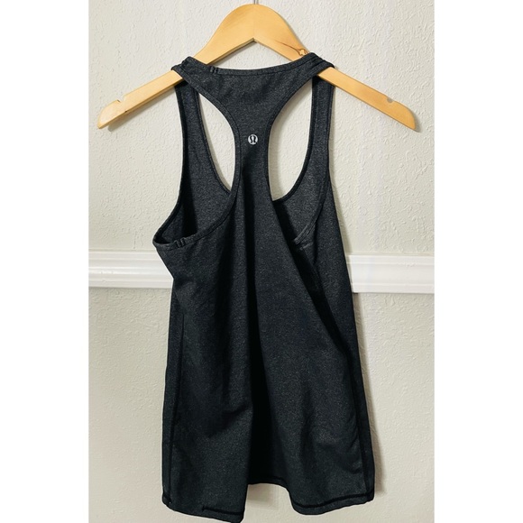 lululemon racerback tank Sz 8 - Picture 2 of 2